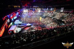 Deft电竞传奇：英雄联盟S系列赛传奇选手的职业生涯回顾